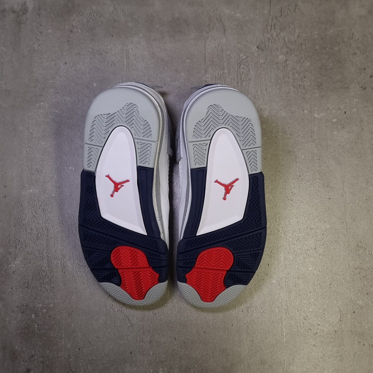 Jordan 4 Midnight Navy (40.5EU)