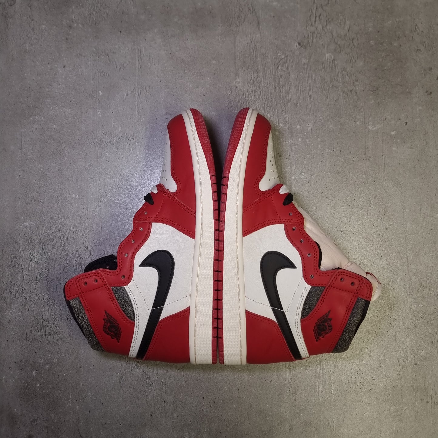 Jordan 1 High Lost and Found (39EU)