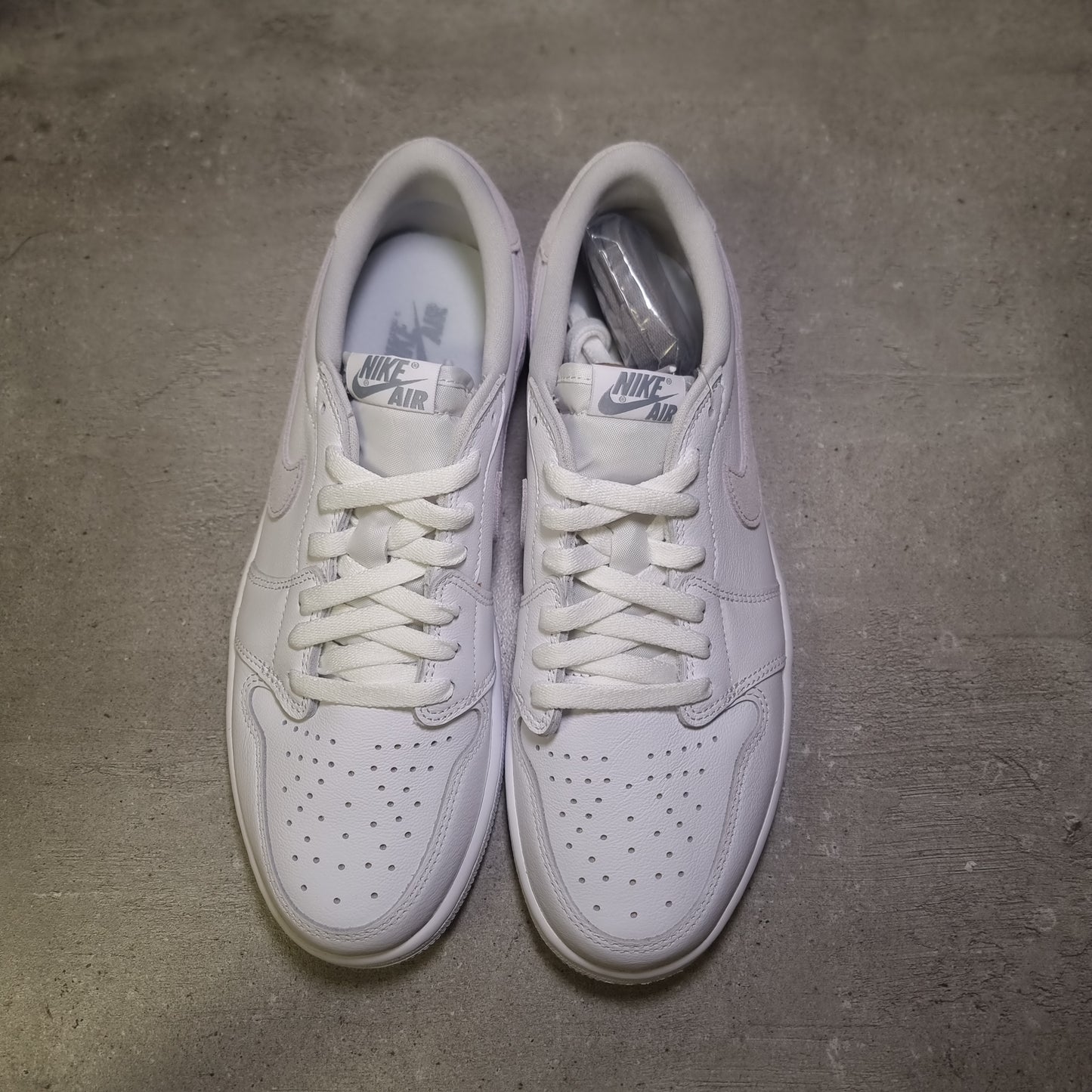 Jordan 1 Low Particule White (44EU)