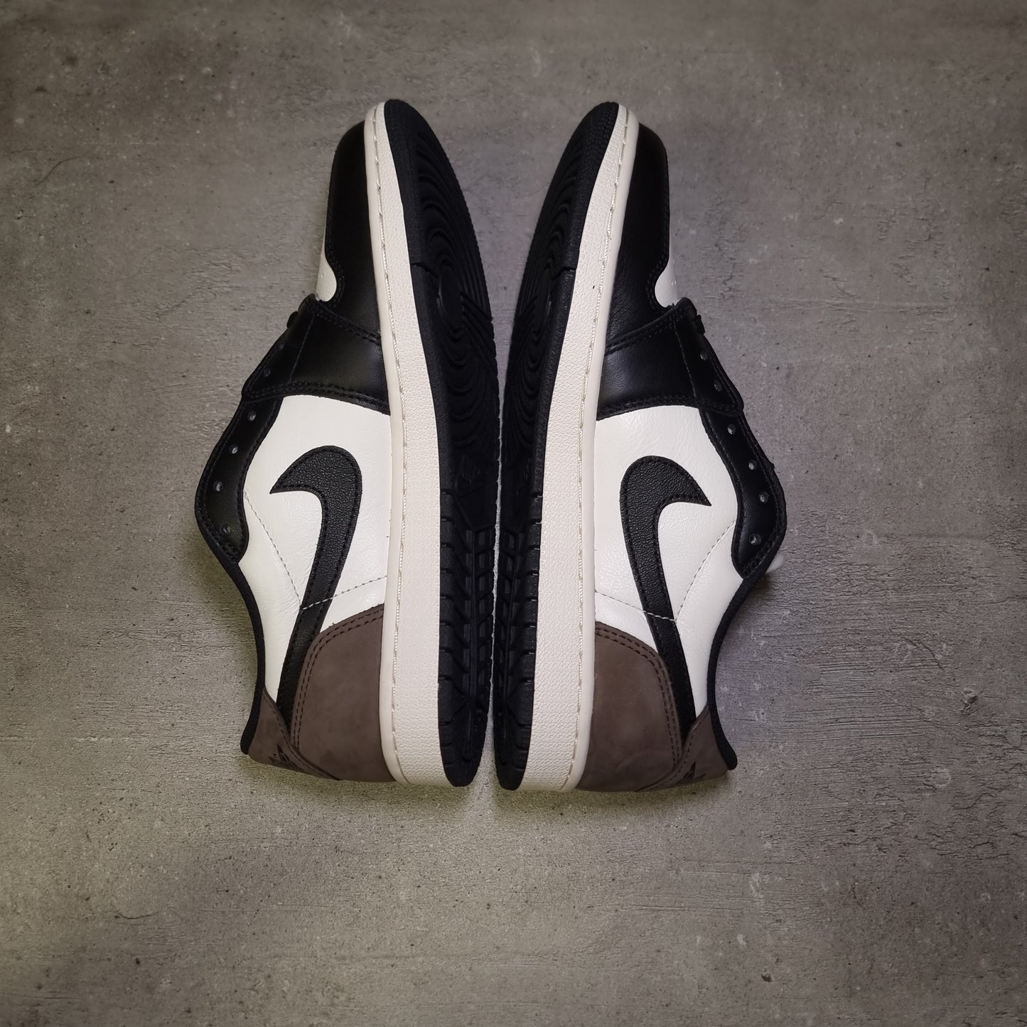 Jordan 1 Low Mocha (41EU)