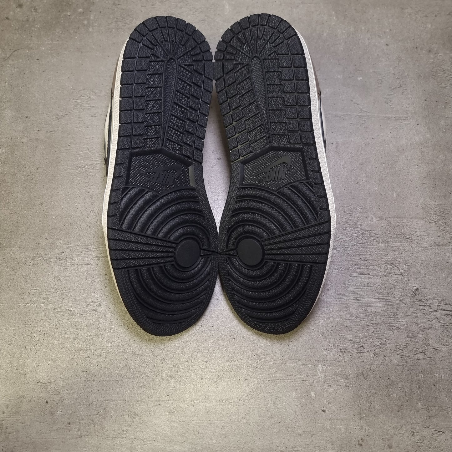 Jordan 1 Low Mocha (41EU)