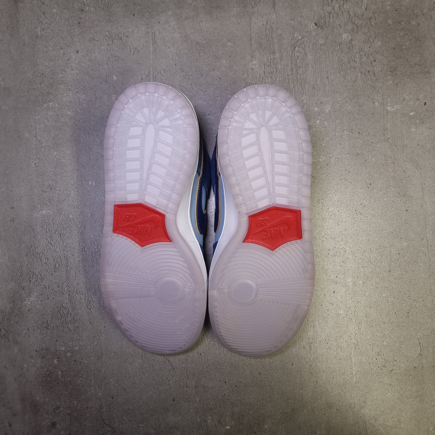 Dunk SB Why So Sad (40.5EU)