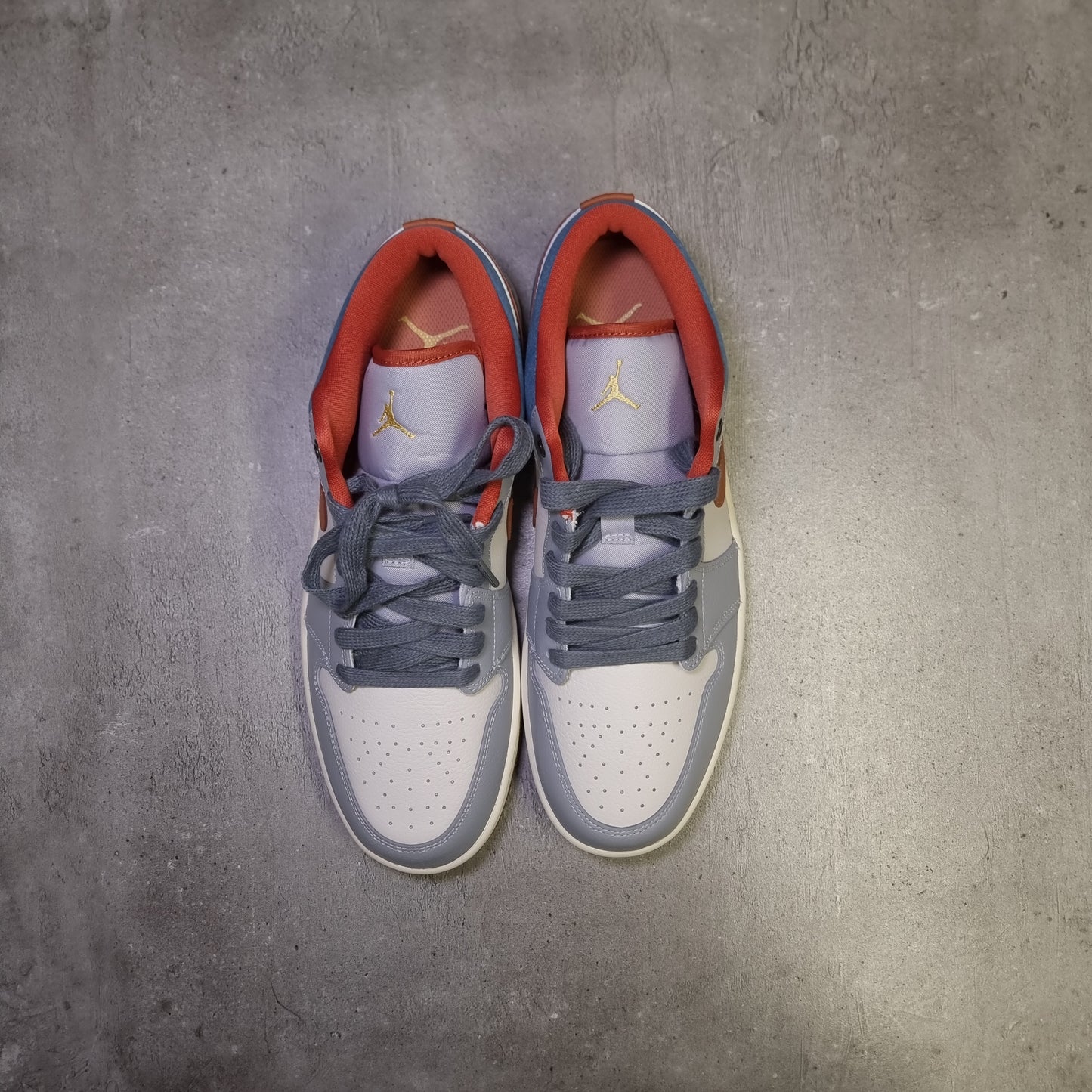 Jordan 1 Low Jean Grey (44.5EU)