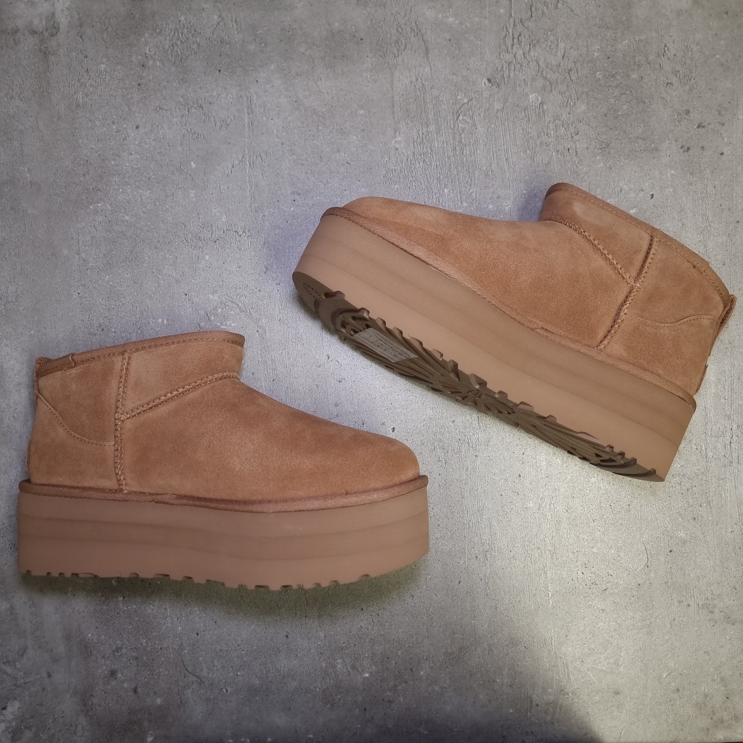 Ugg Ultra Mini (40EU)