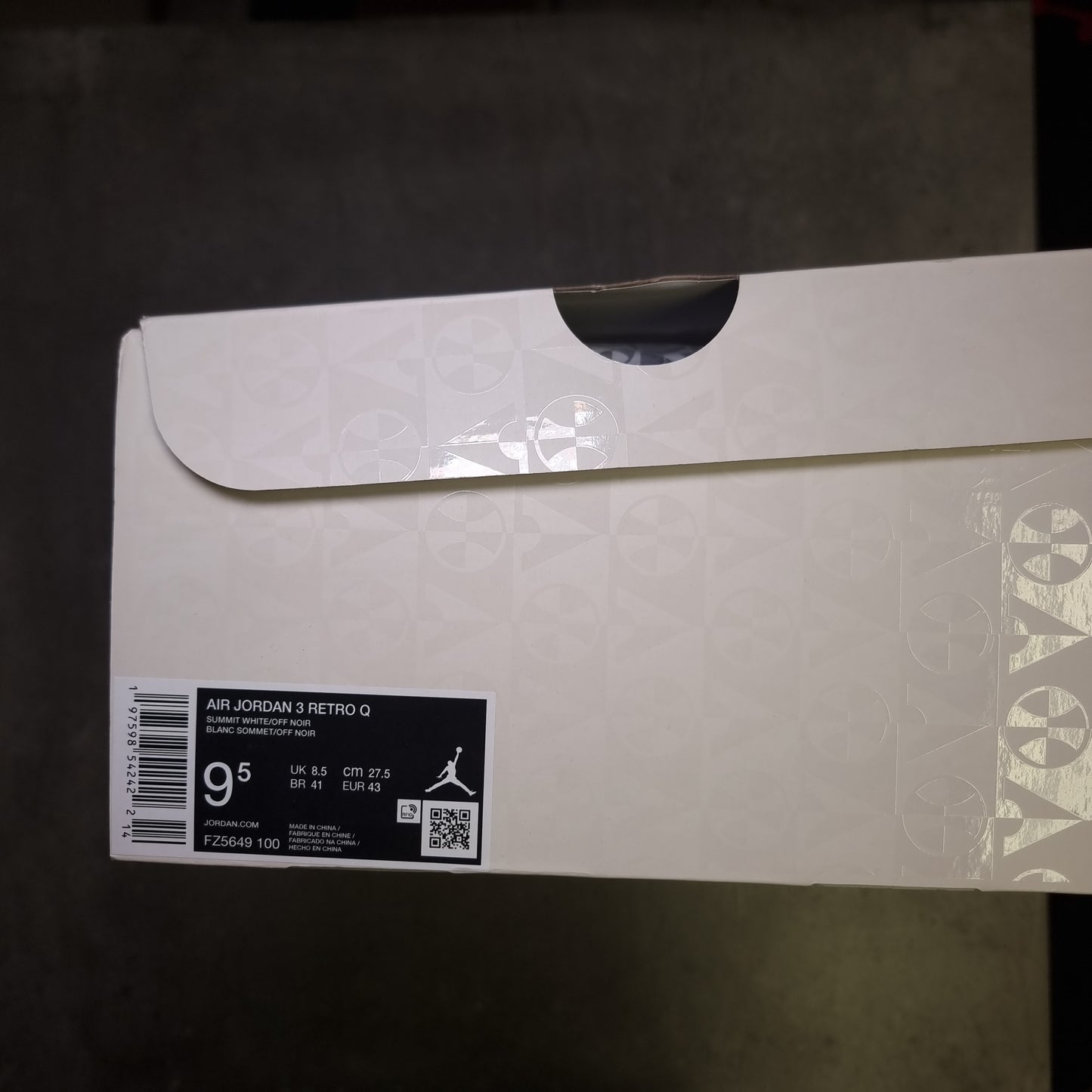 Jordan 3 Quai 54 (43EU)