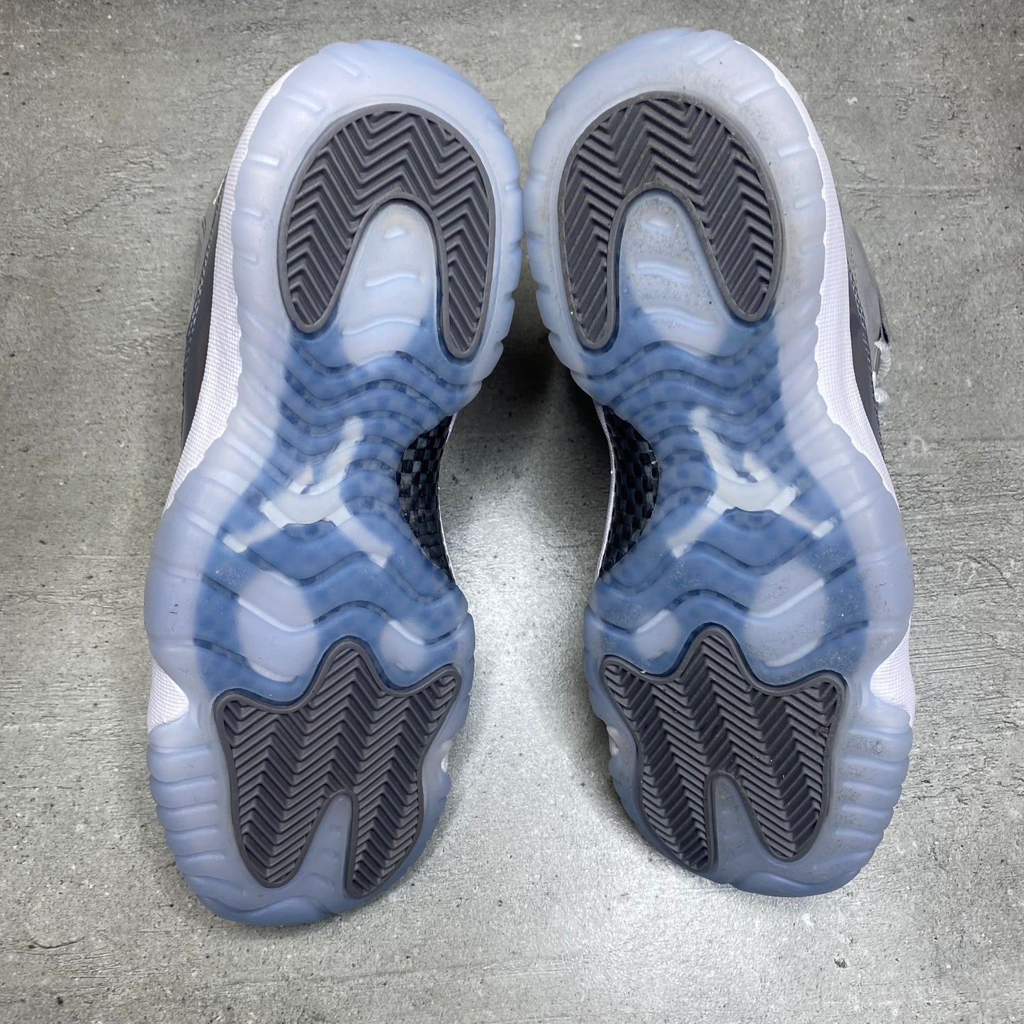 Jordan 11 Cool Grey (39EU)