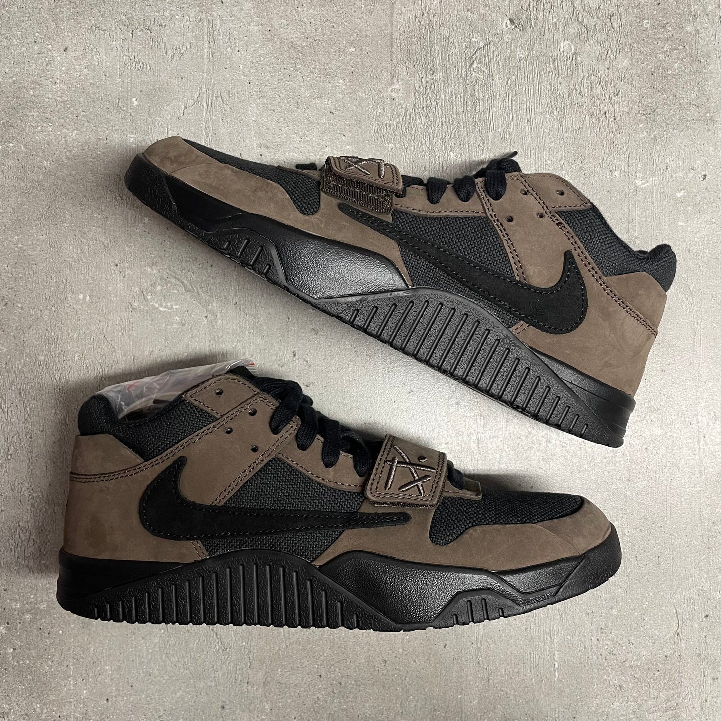 Jumpman Jack Dark Mocha (44EU)