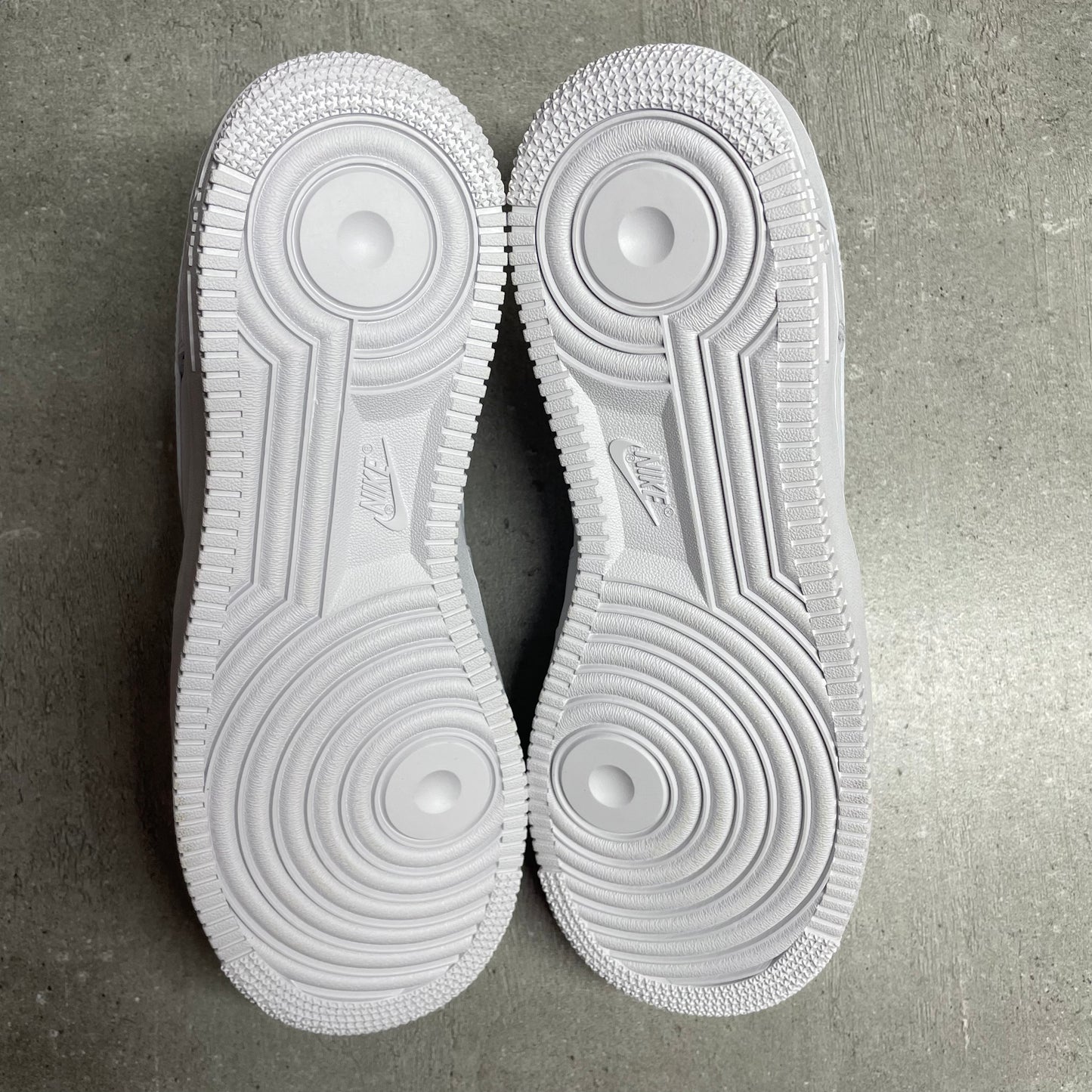 Air Force 1 Supreme White (44EU)