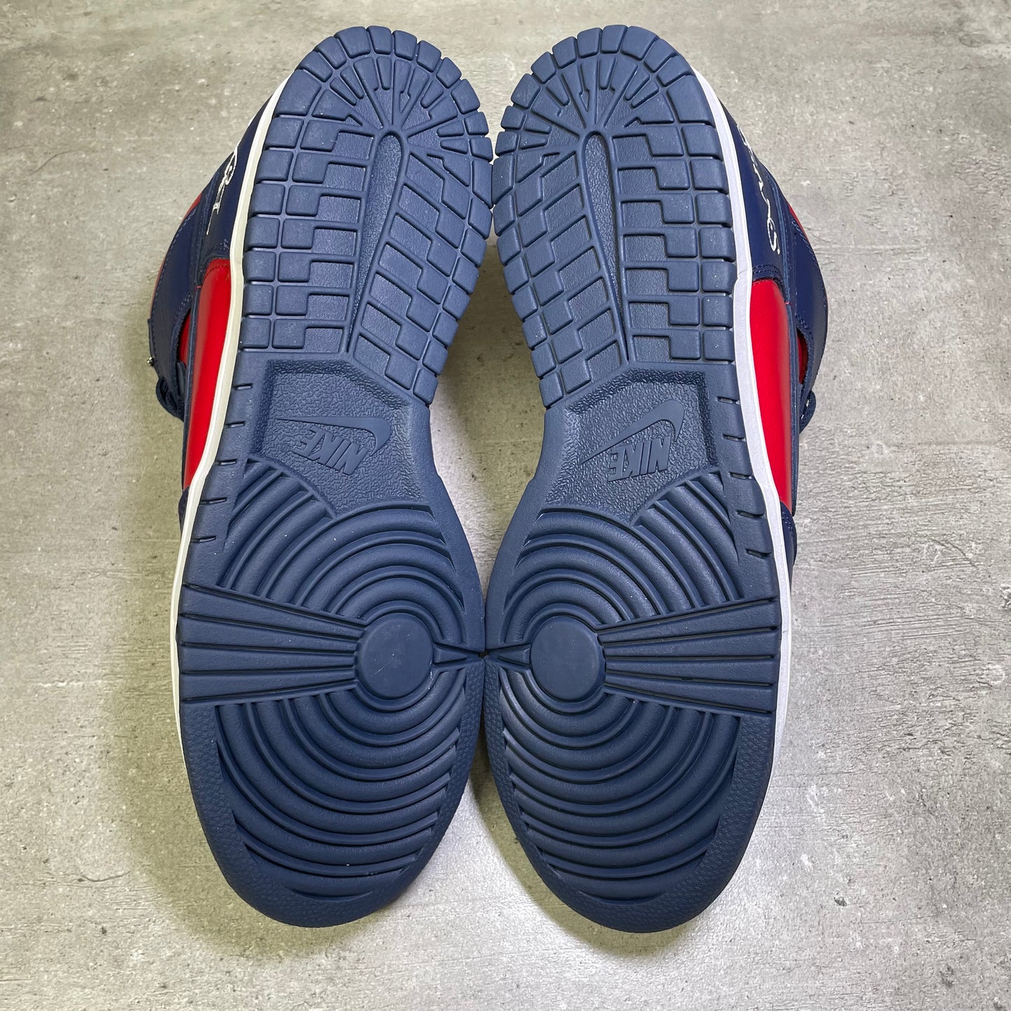 Dunk SB Supreme Red Blue (44.5EU)