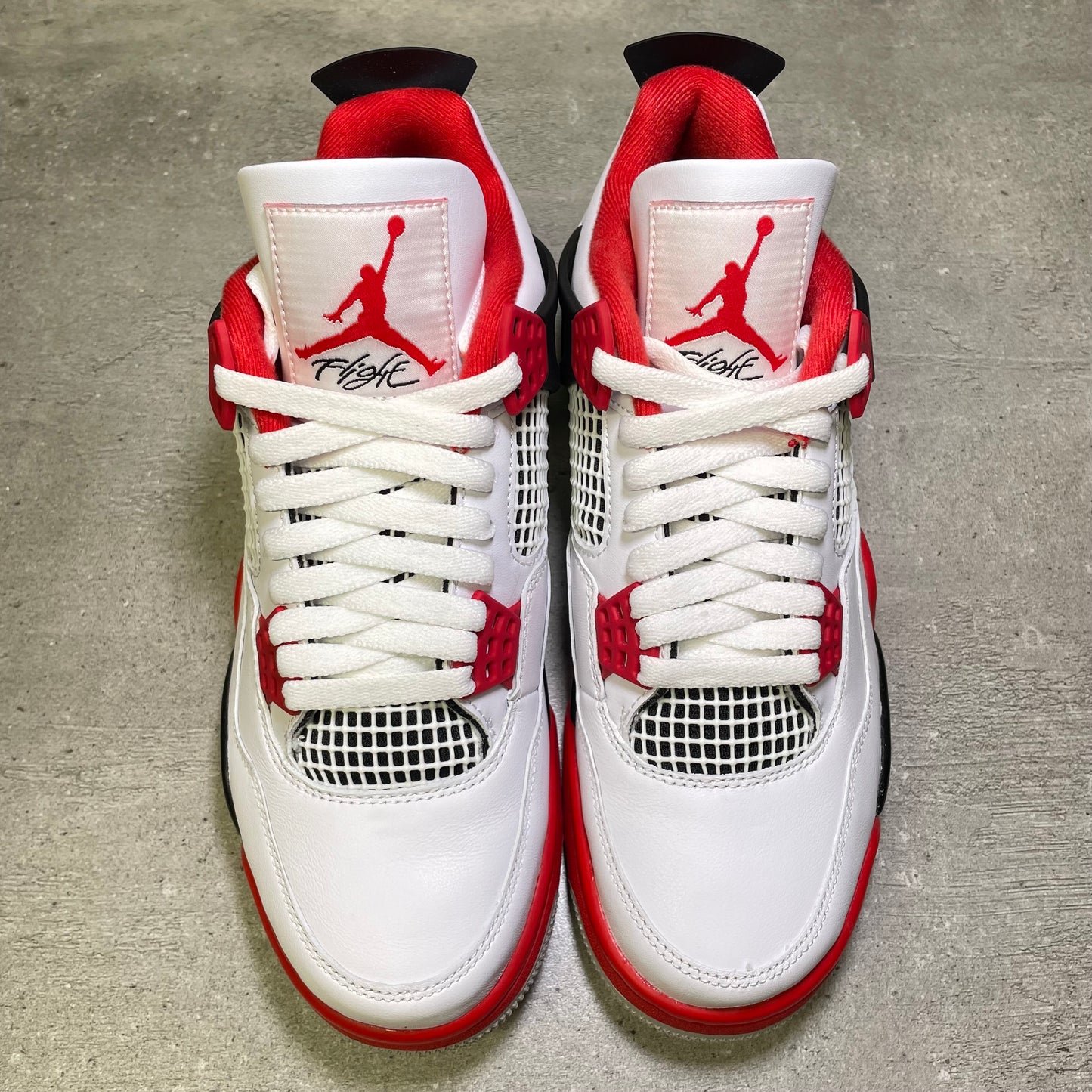 Jordan 4 Fire Red (40.5EU)
