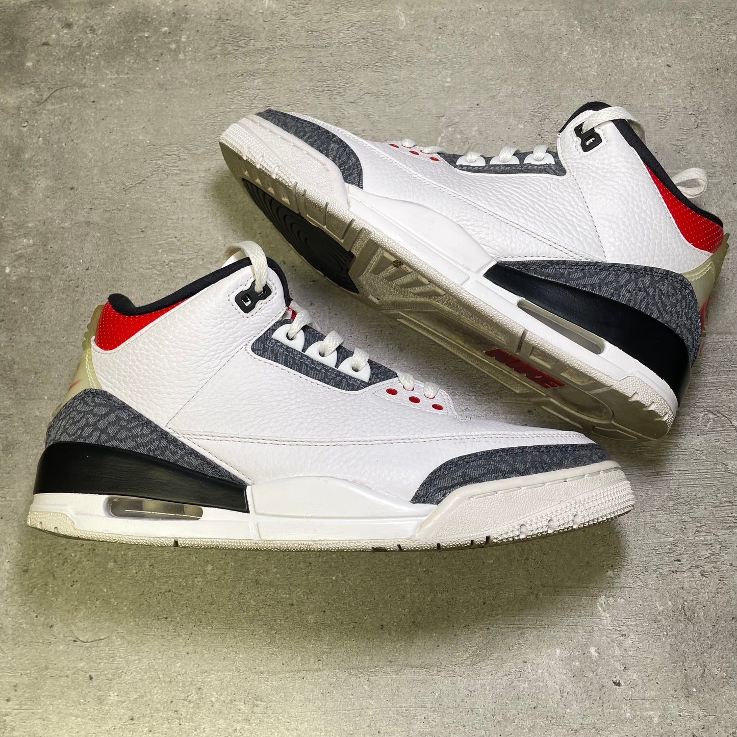 Jordan 3 Red Denim (42.5EU)
