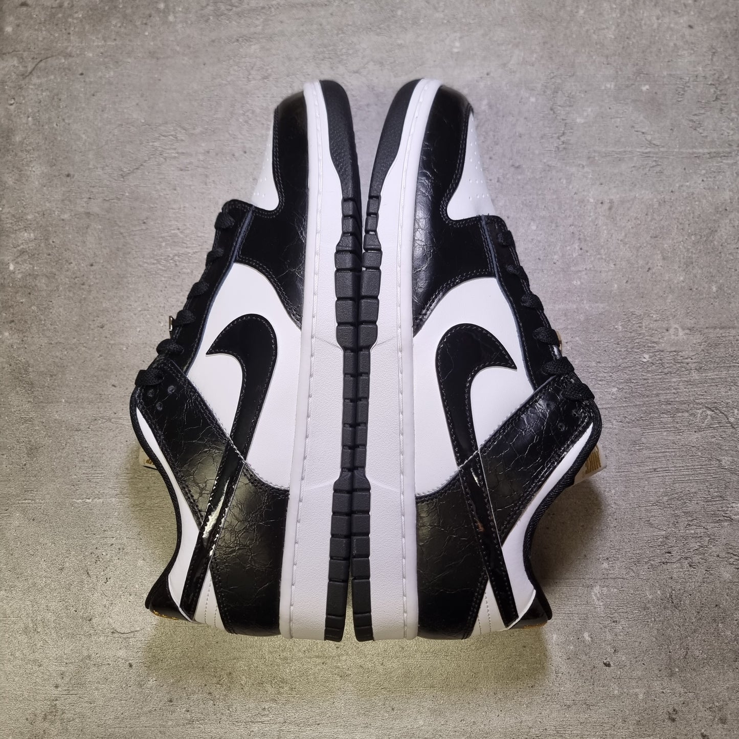 Dunk Low World Champ (44EU)