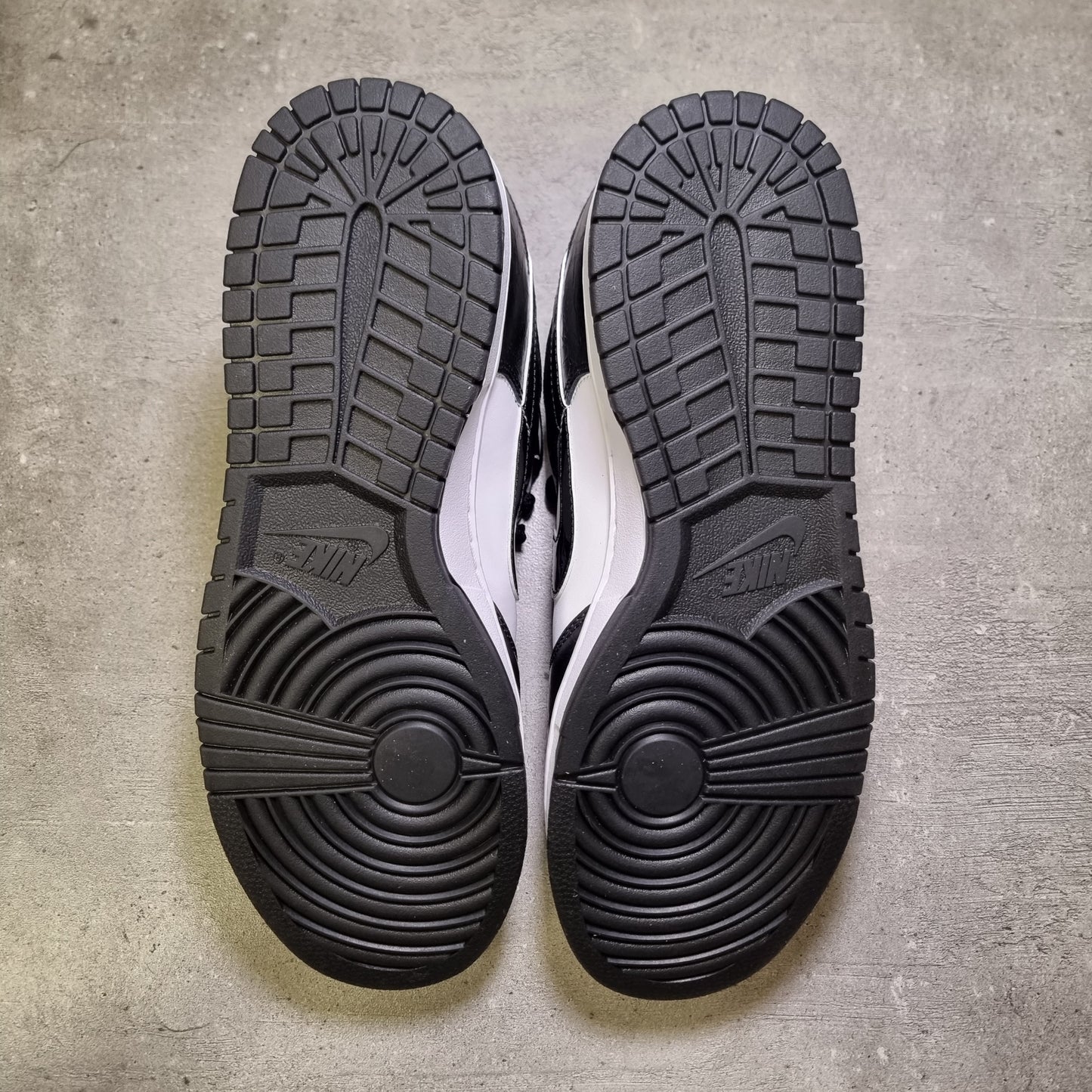 Dunk Low World Champ (44EU)