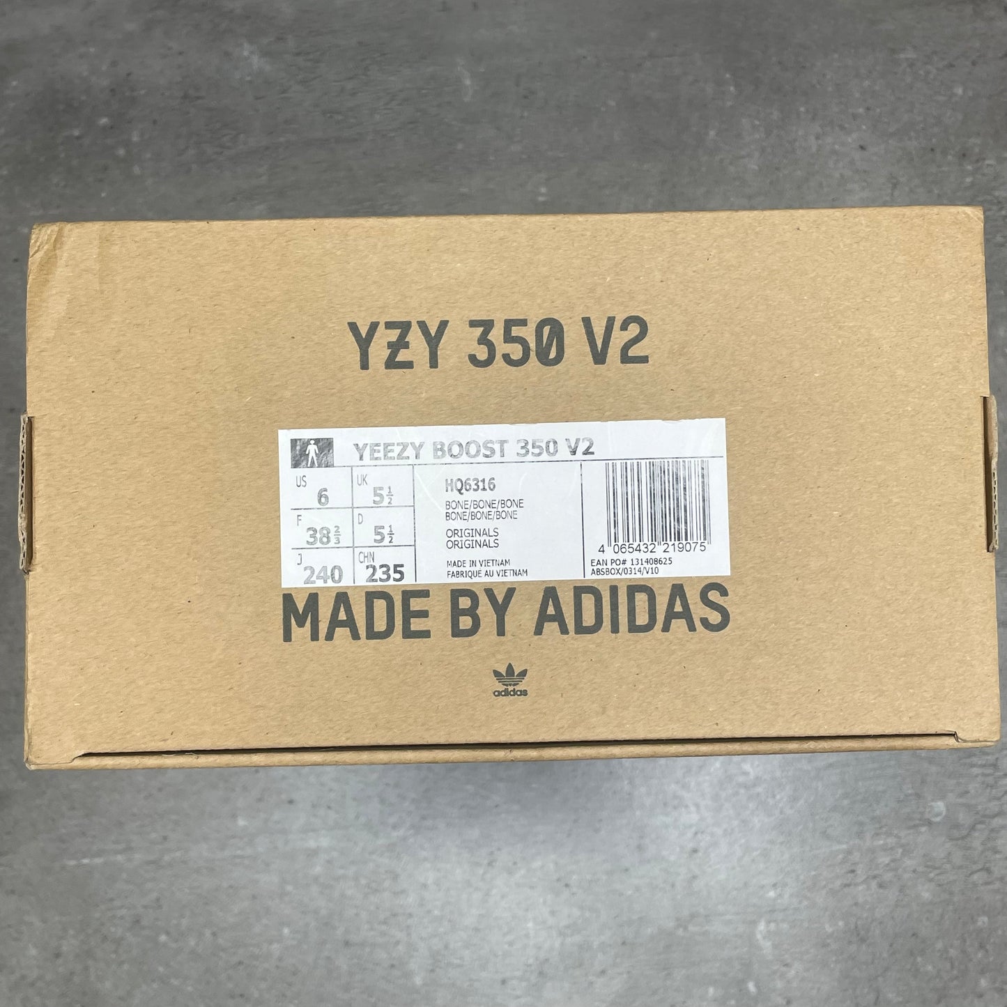 Yeezy 350 Bone (38.5EU)