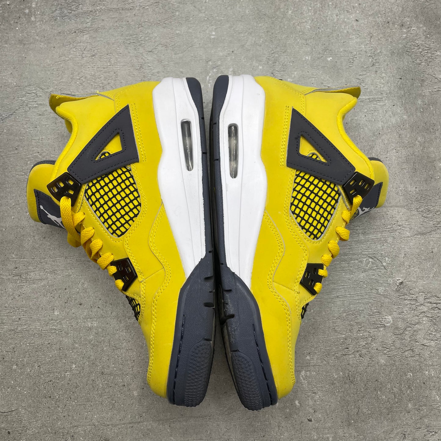 Jordan 4 Lightning GS (40EU)