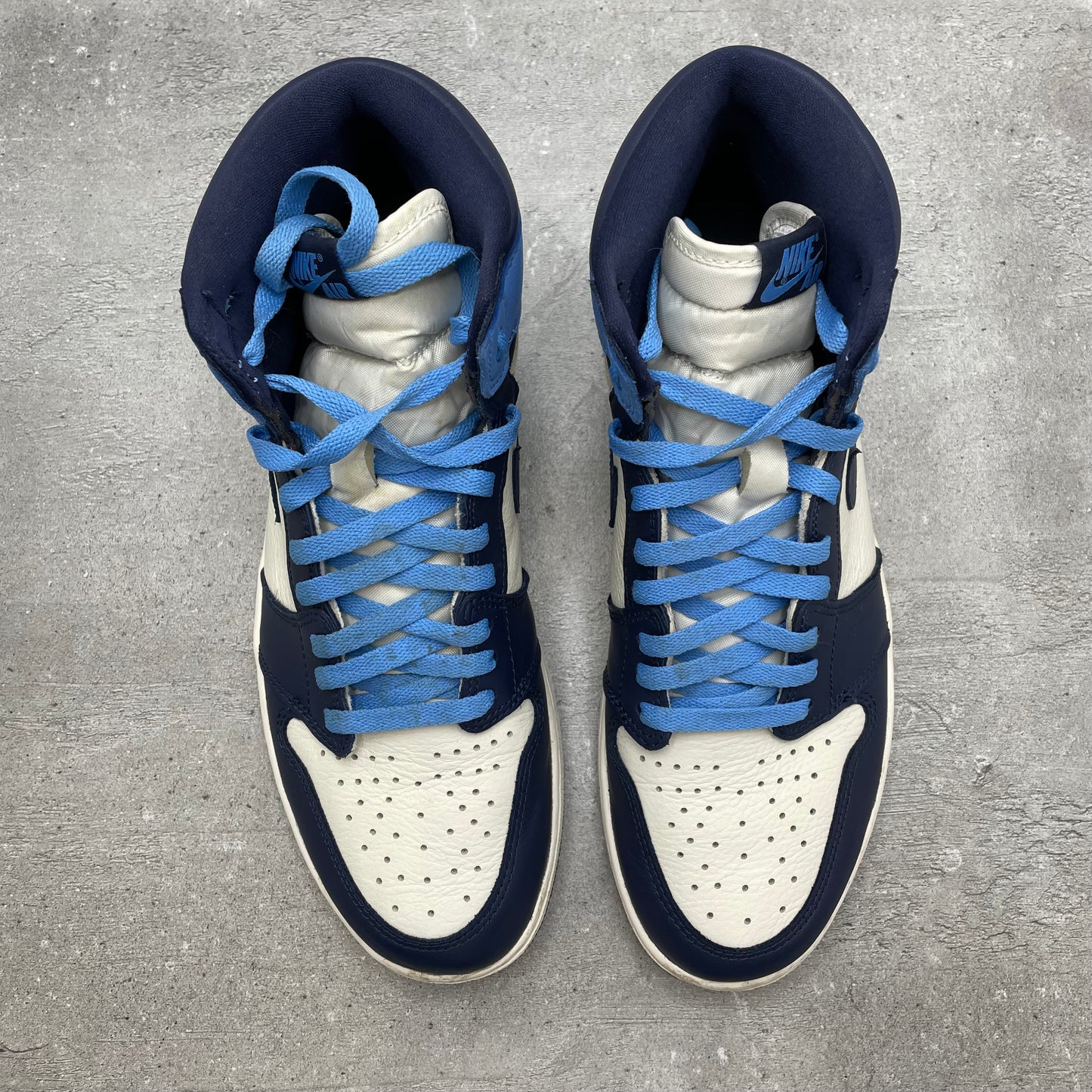 Jordan 1 High Obsidienne (45EU)