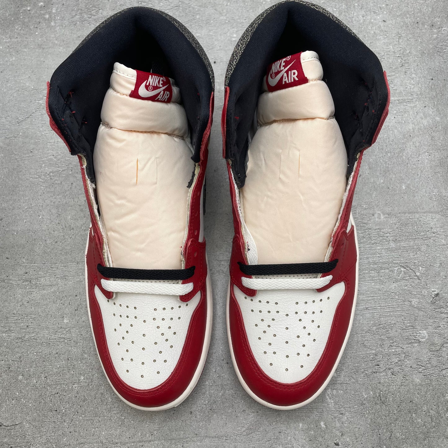 Jordan 1 Lost and Found (44EU)