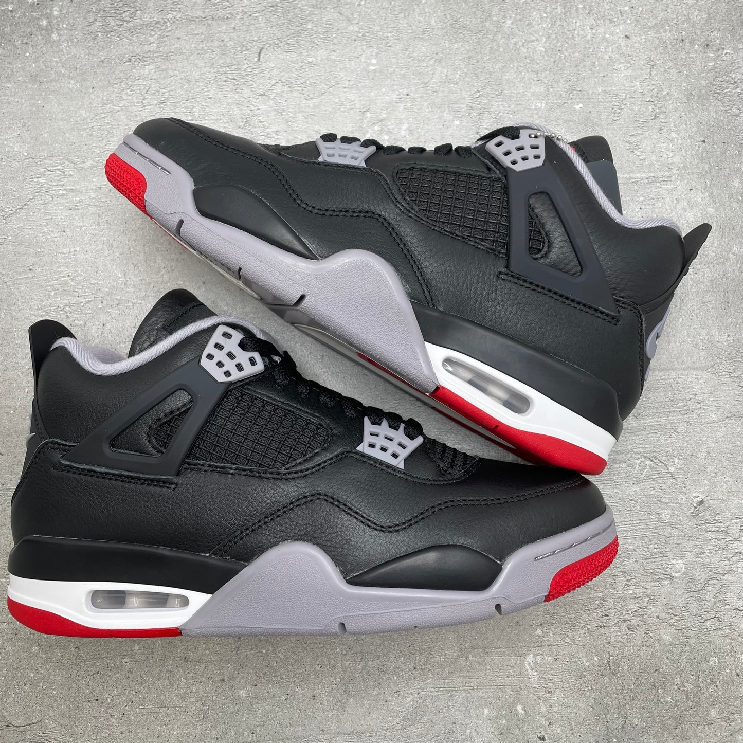 Jordan 4 Bred Reimagined (42.5EU)