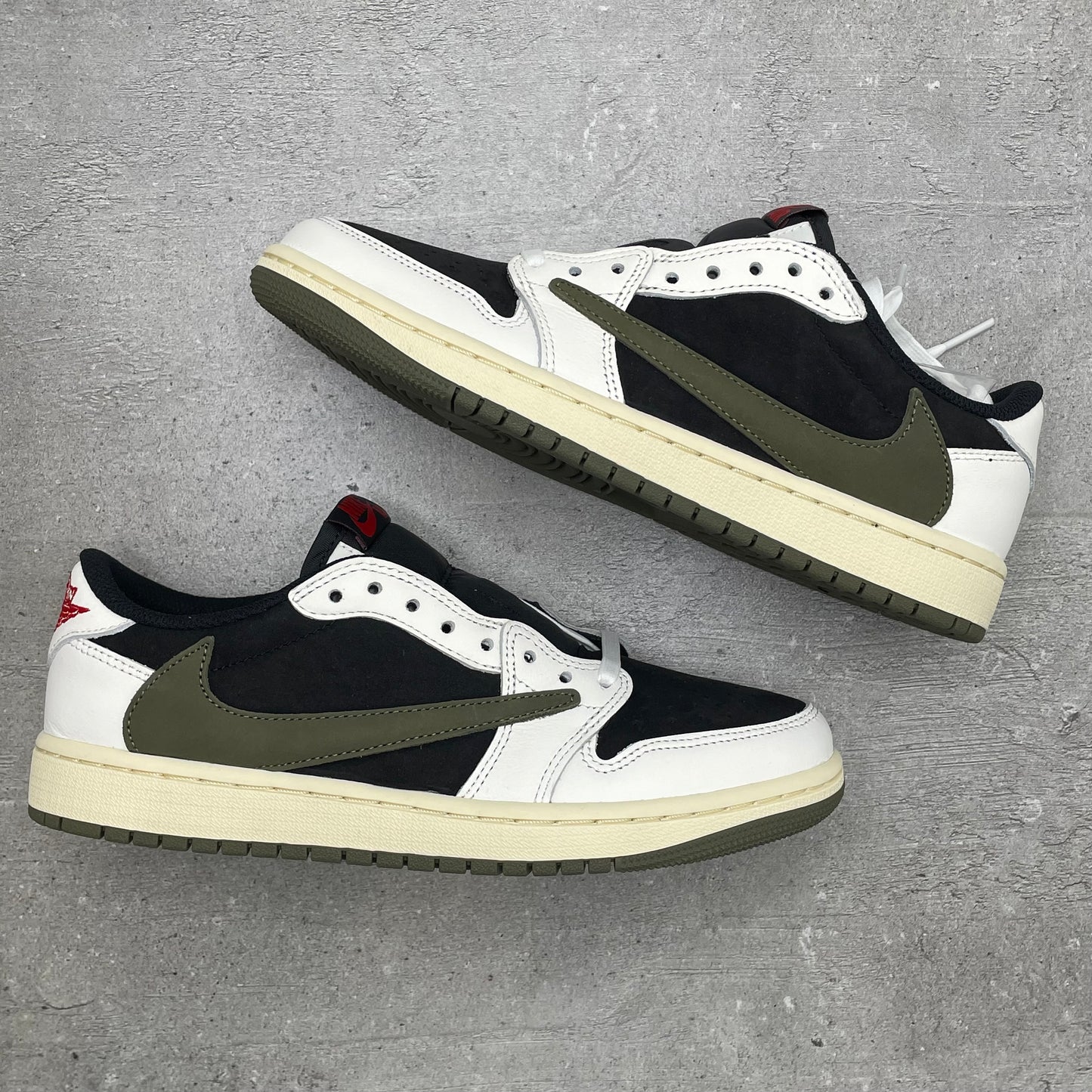 Jordan 1 Low Travis Scott Olive (39EU)