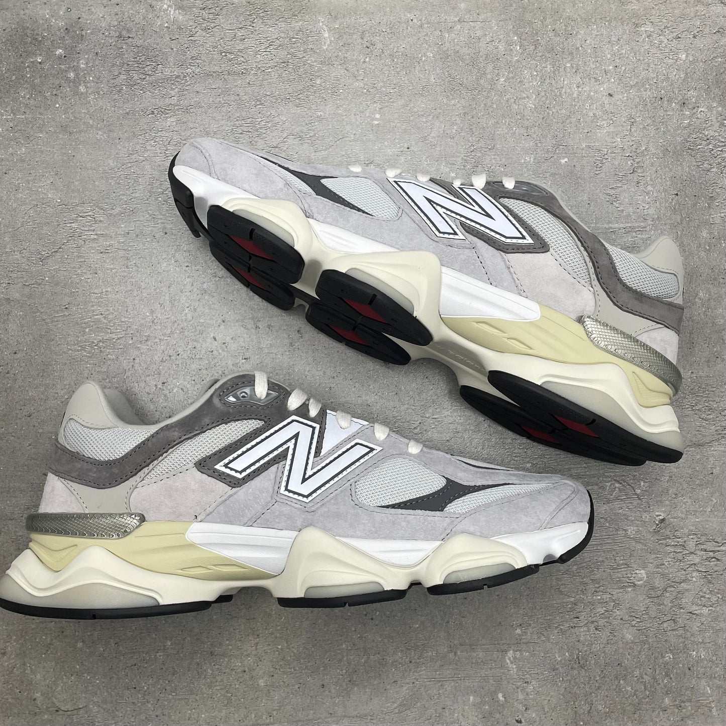 New Balance 9060 Rain Cloud (45.5EU)