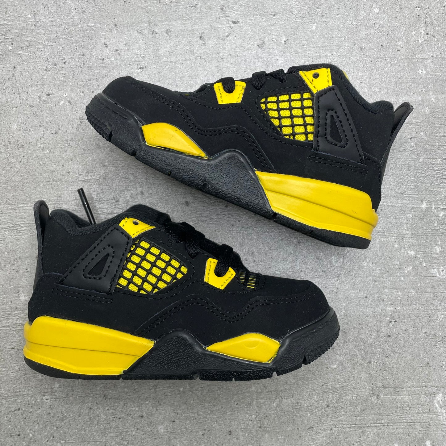 Jordan 4 Yellow Thunder (22EU)