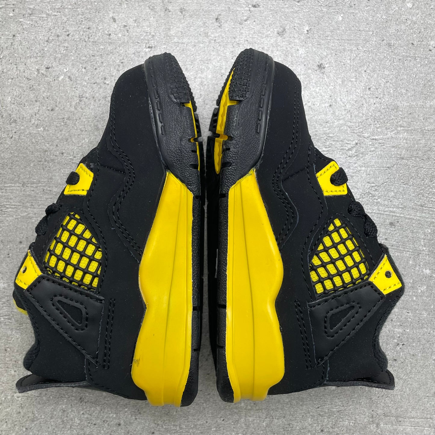 Jordan 4 Yellow Thunder (22EU)