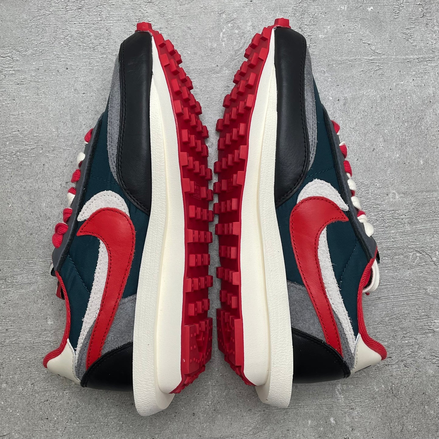 Sacai LD Waffle Midnight Spruce Red (39EU)