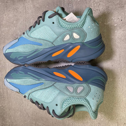 Yeezy 700v2 Fadeazure (40EU)