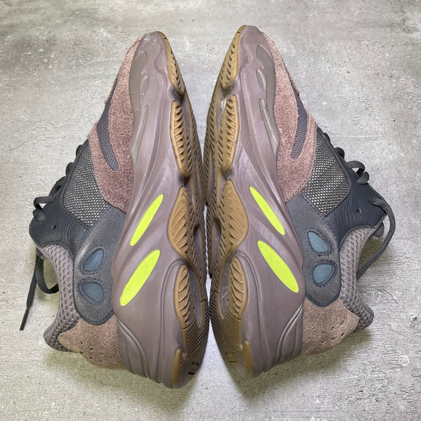 Yeezy 700 Geode (44EU)